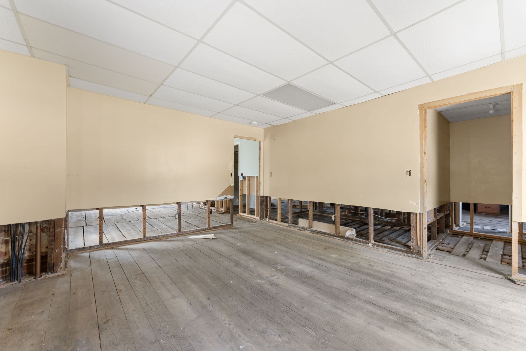 18 Central St Property Photo 3