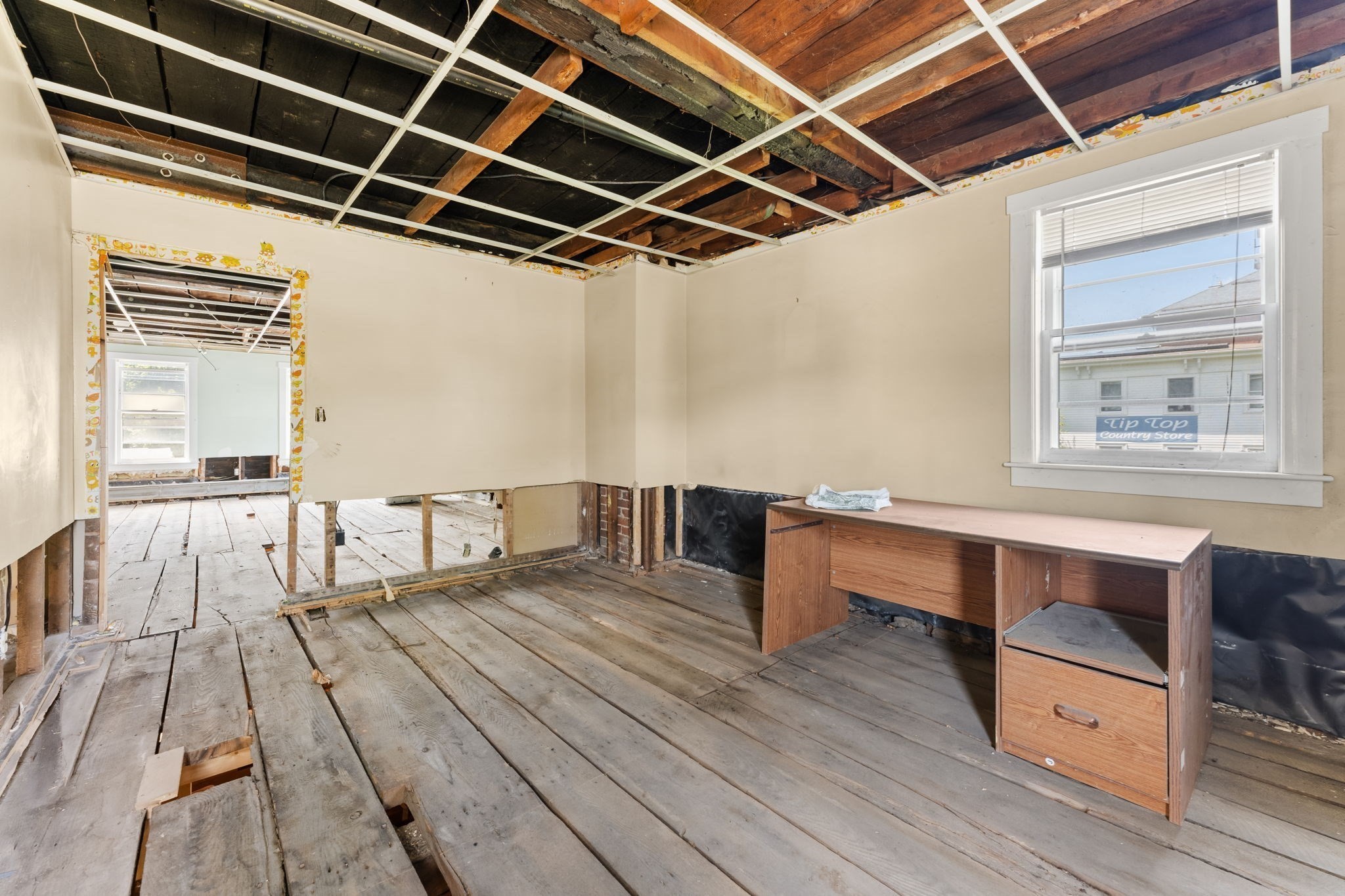 18 Central St Property Photo 9