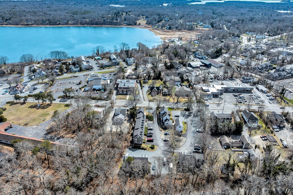 80-82 Cranberry Highway Property Photo 15
