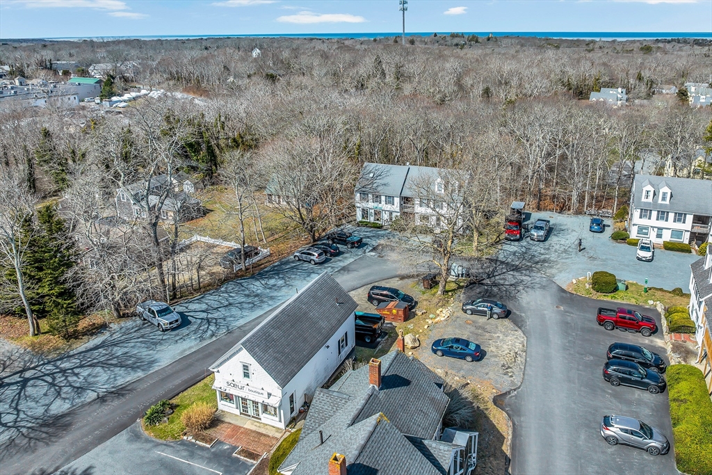 80-82 Cranberry Highway Property Photo 29