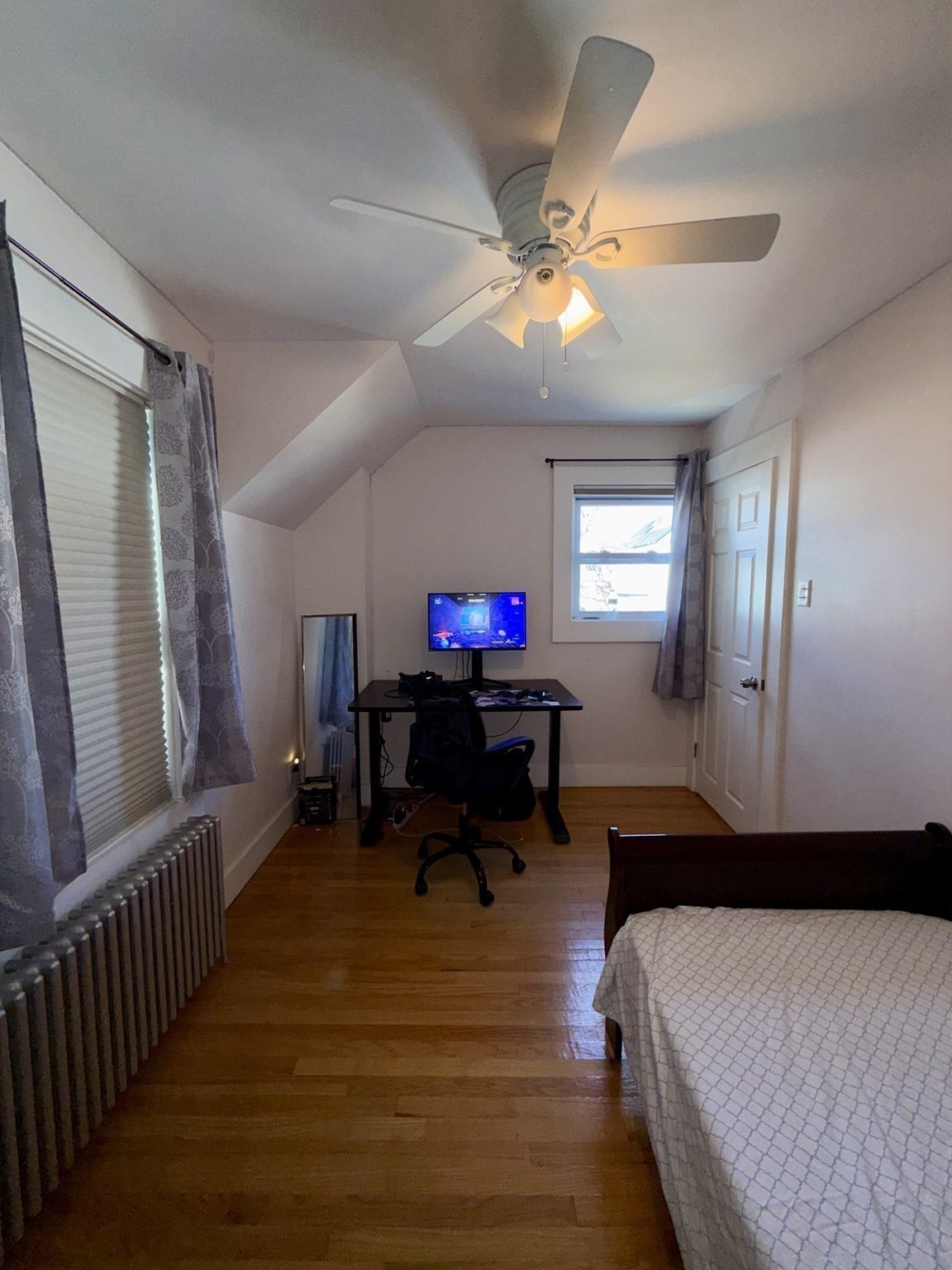26 Kirtland St Property Photo 11