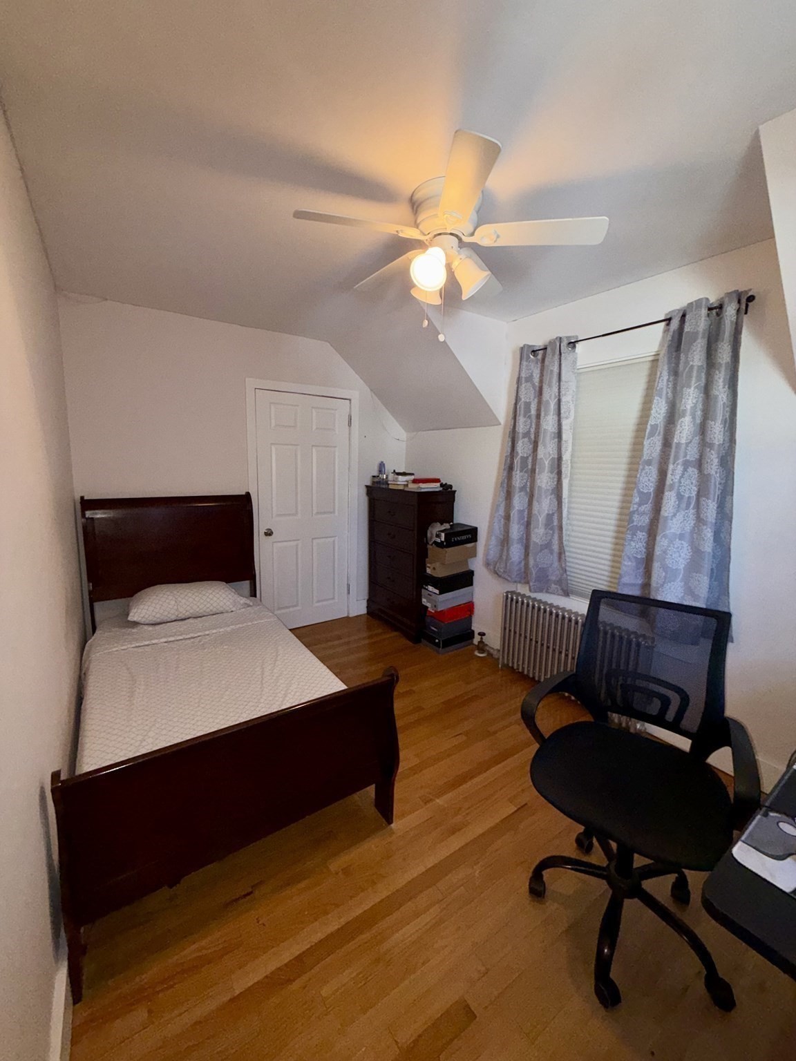 26 Kirtland St Property Photo 12