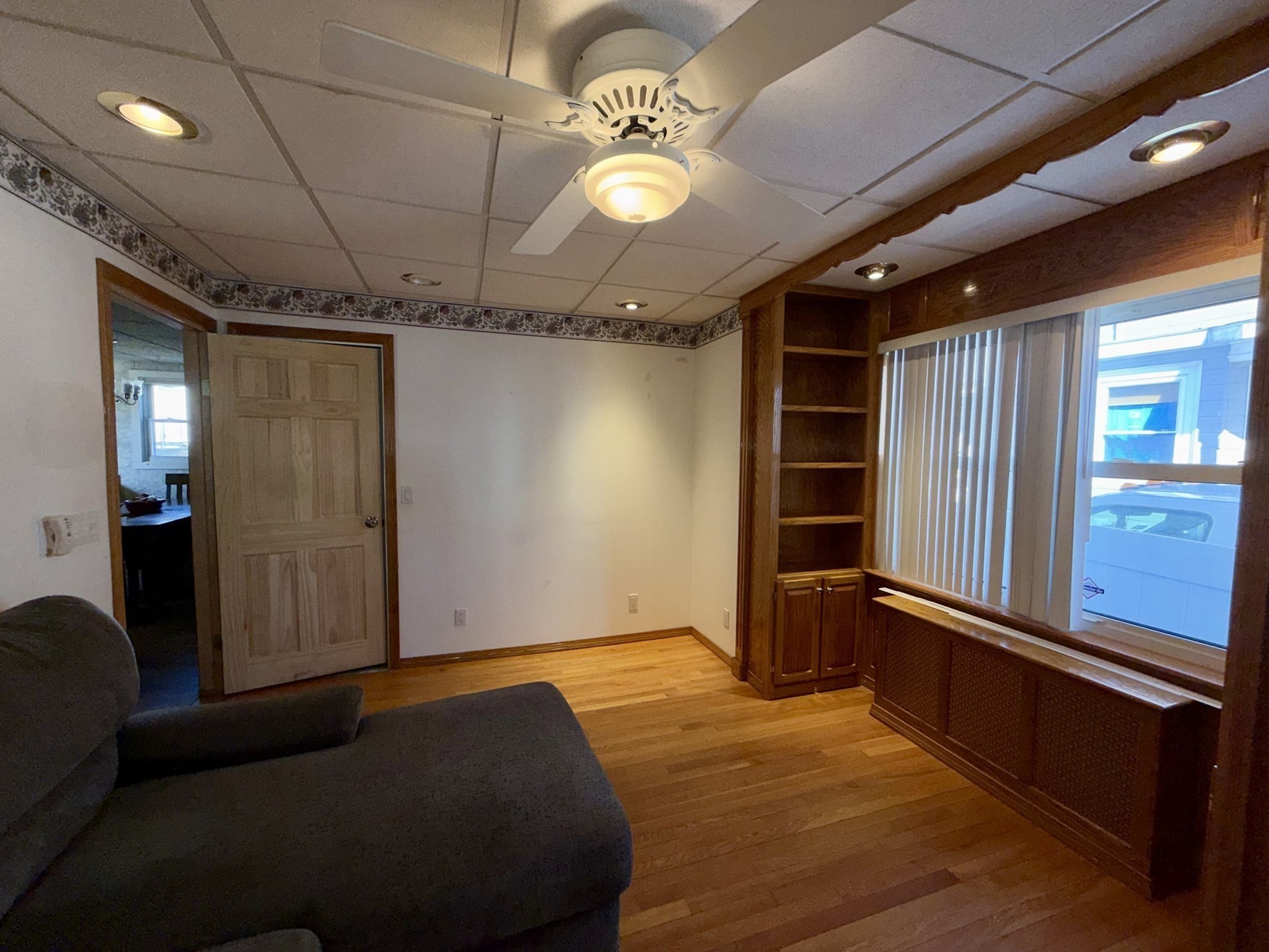26 Kirtland St Property Photo 14