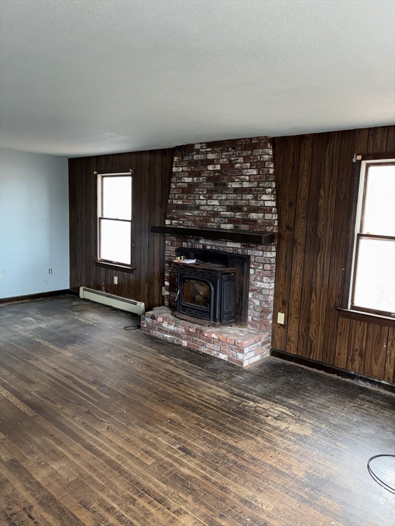 64 Loiselle Ave Property Photo 4