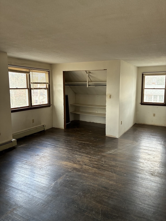 64 Loiselle Ave Property Photo 8