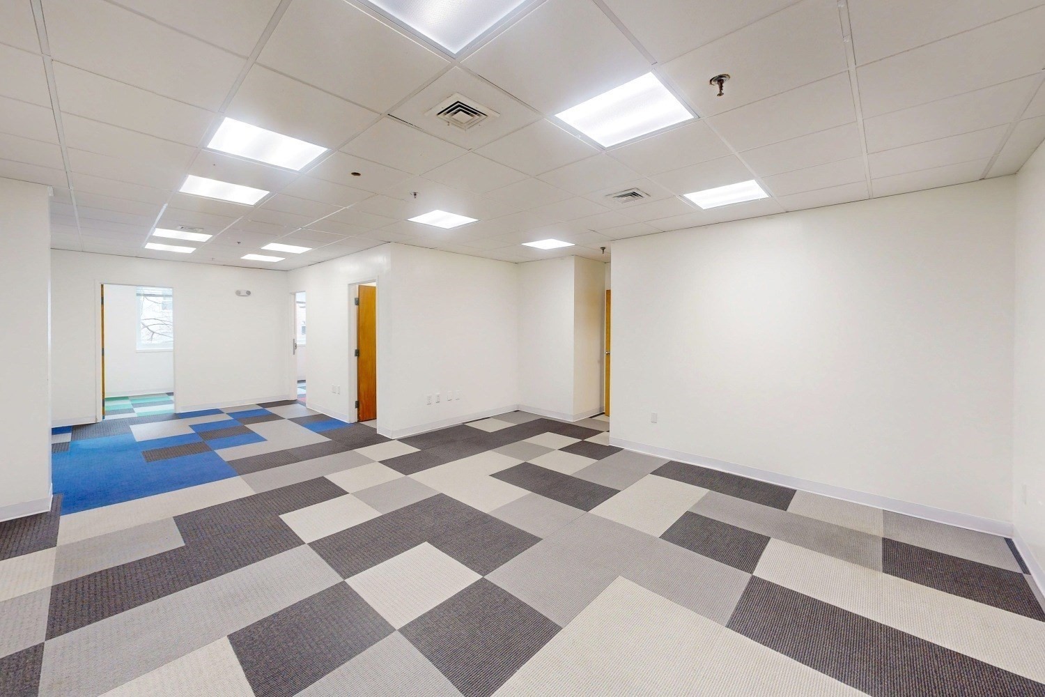 552 Massachusetts Ave # 204 Property Photo 4