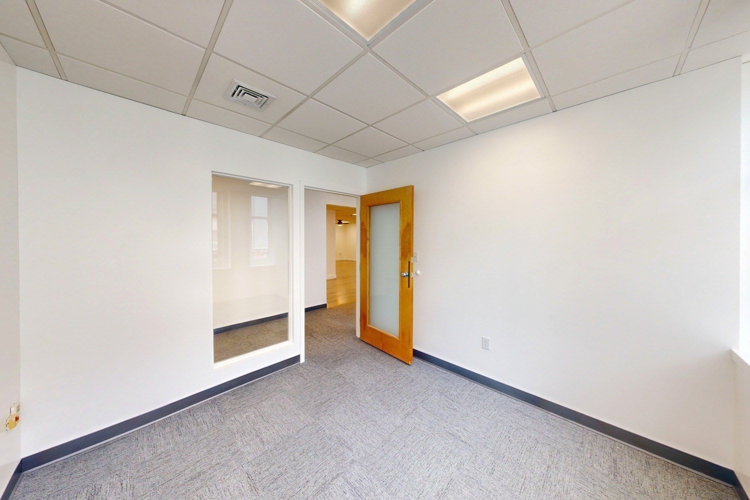 552 Massachusetts Ave # 208 Property Photo 5