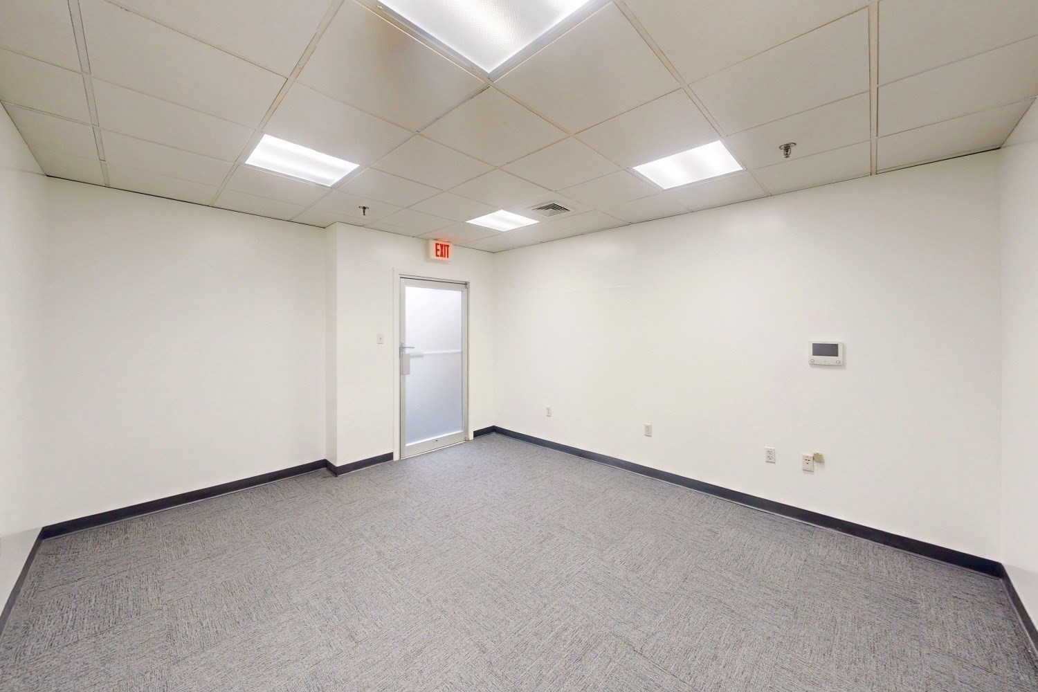 552 Massachusetts Ave # 208 Property Photo 6