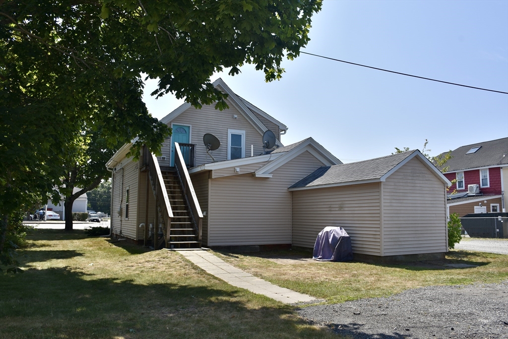 151 - 153 Main St Property Photo 4