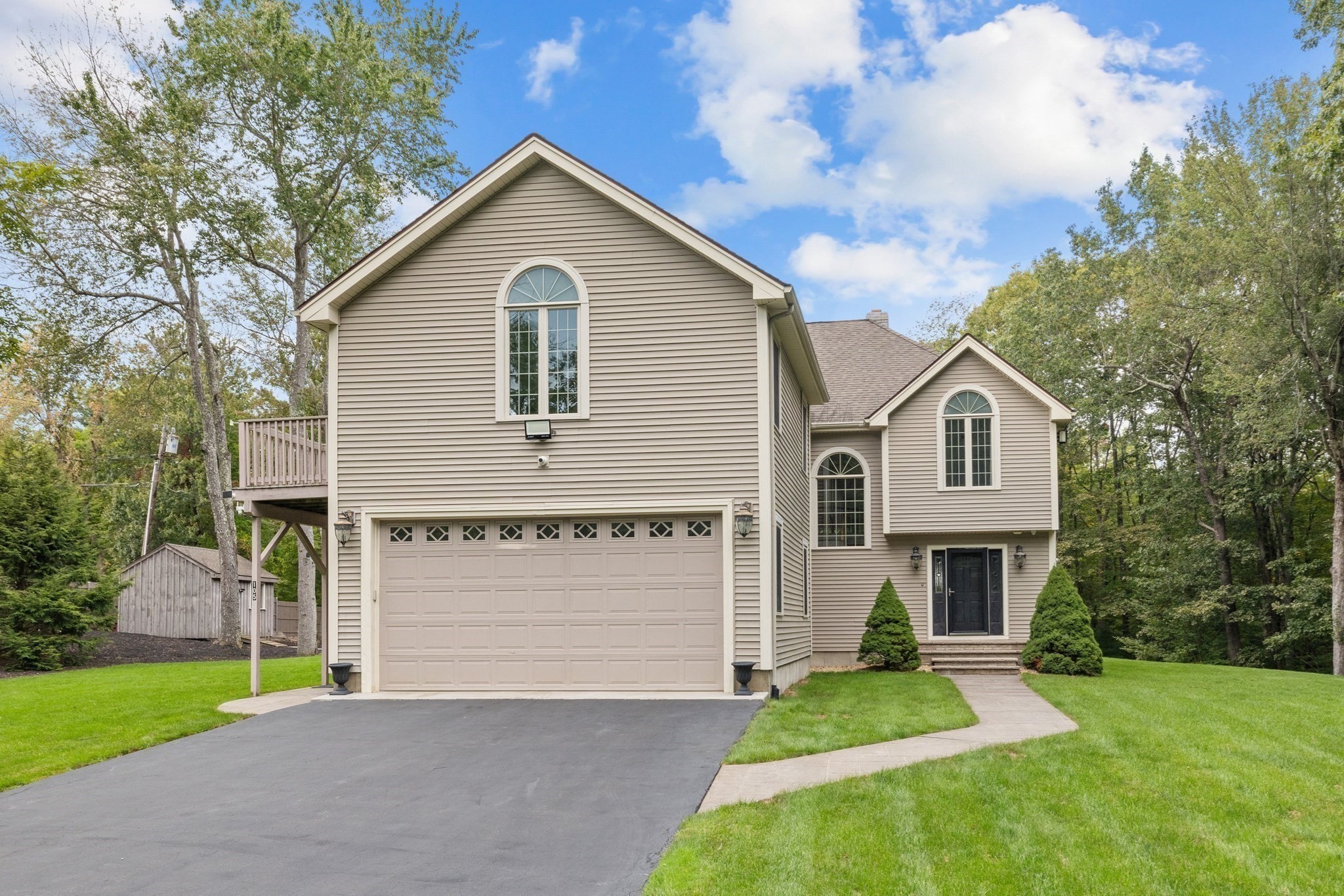 105 Mixter Property Photo 1