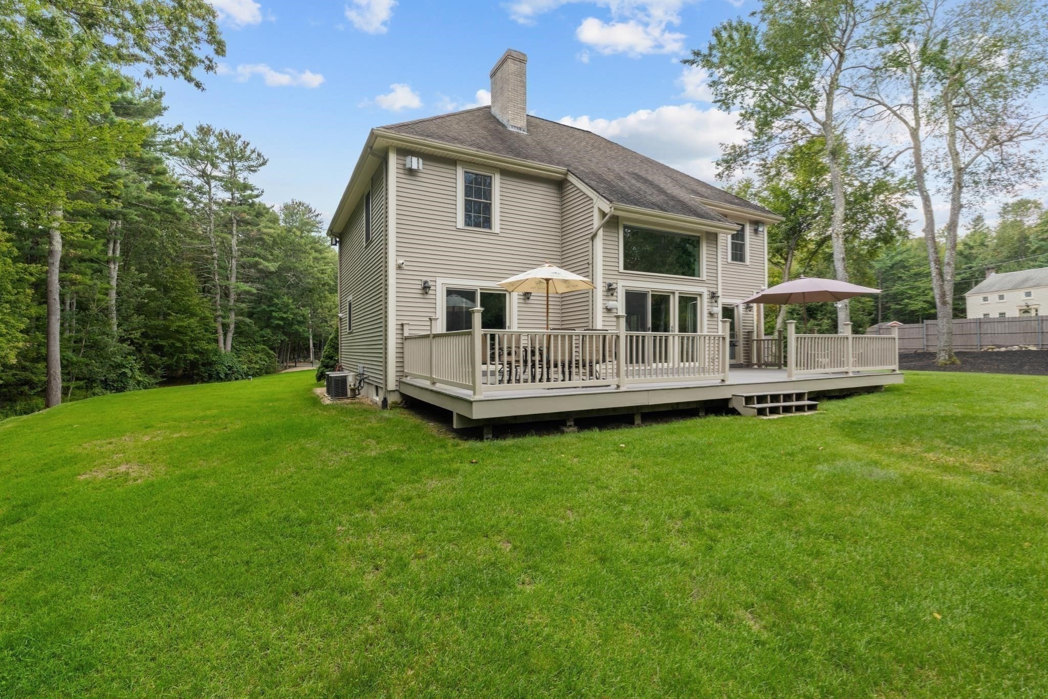 105 Mixter Property Photo 4