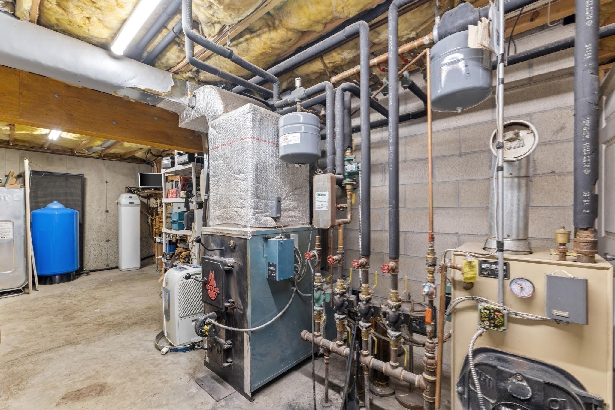 105 Mixter Property Photo 39
