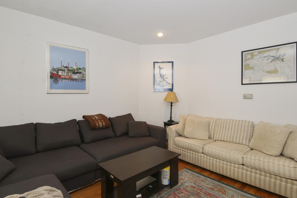 162 L Street # 1 Property Photo 8
