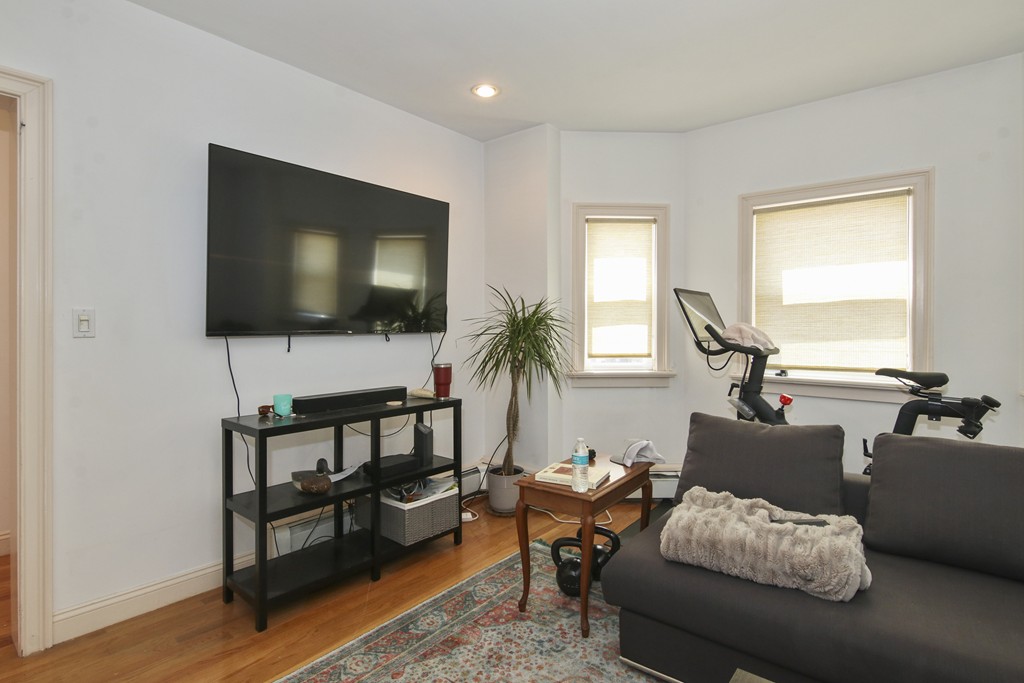 162 L Street # 1 Property Photo 9