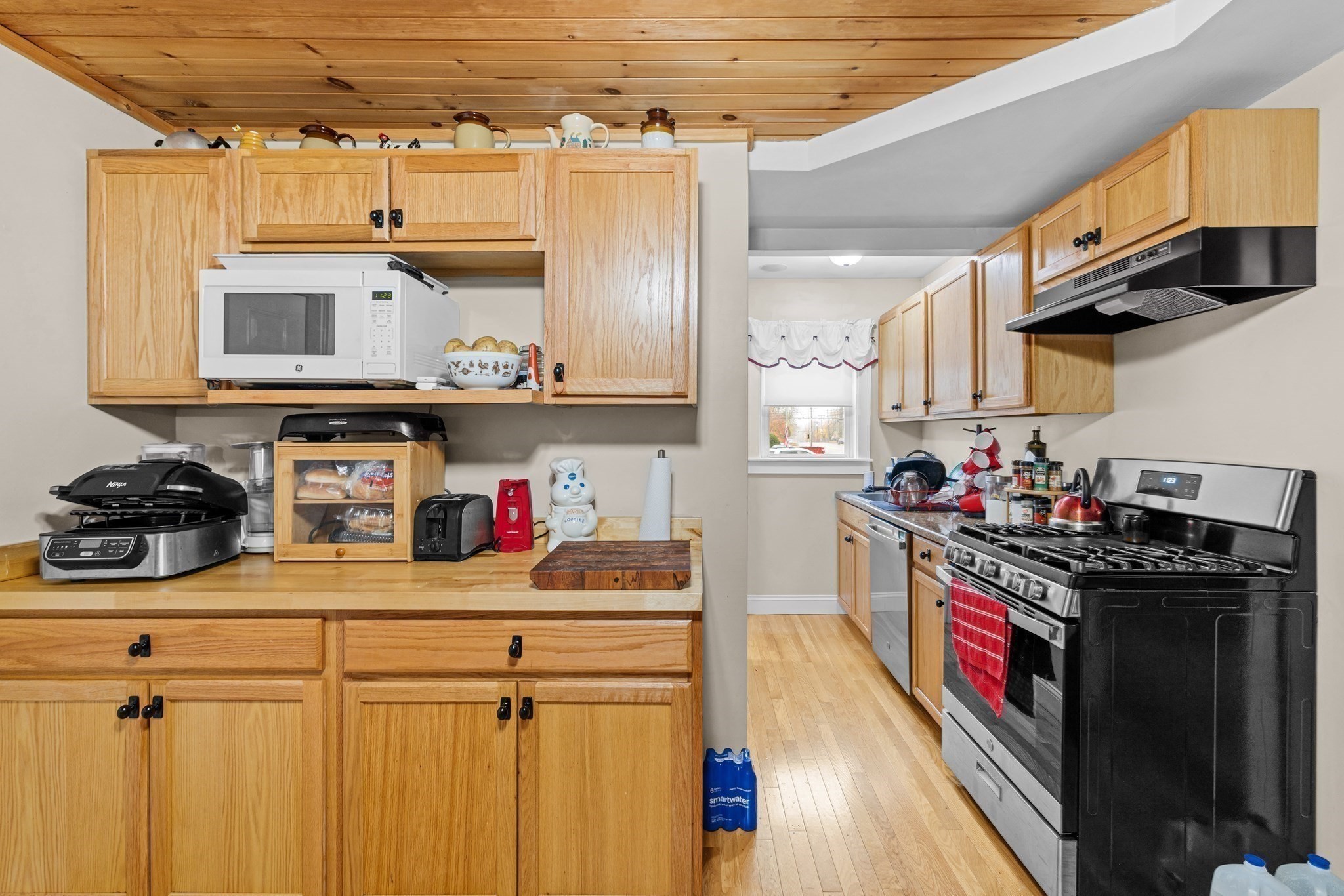 42 Everett Street Property Photo 12