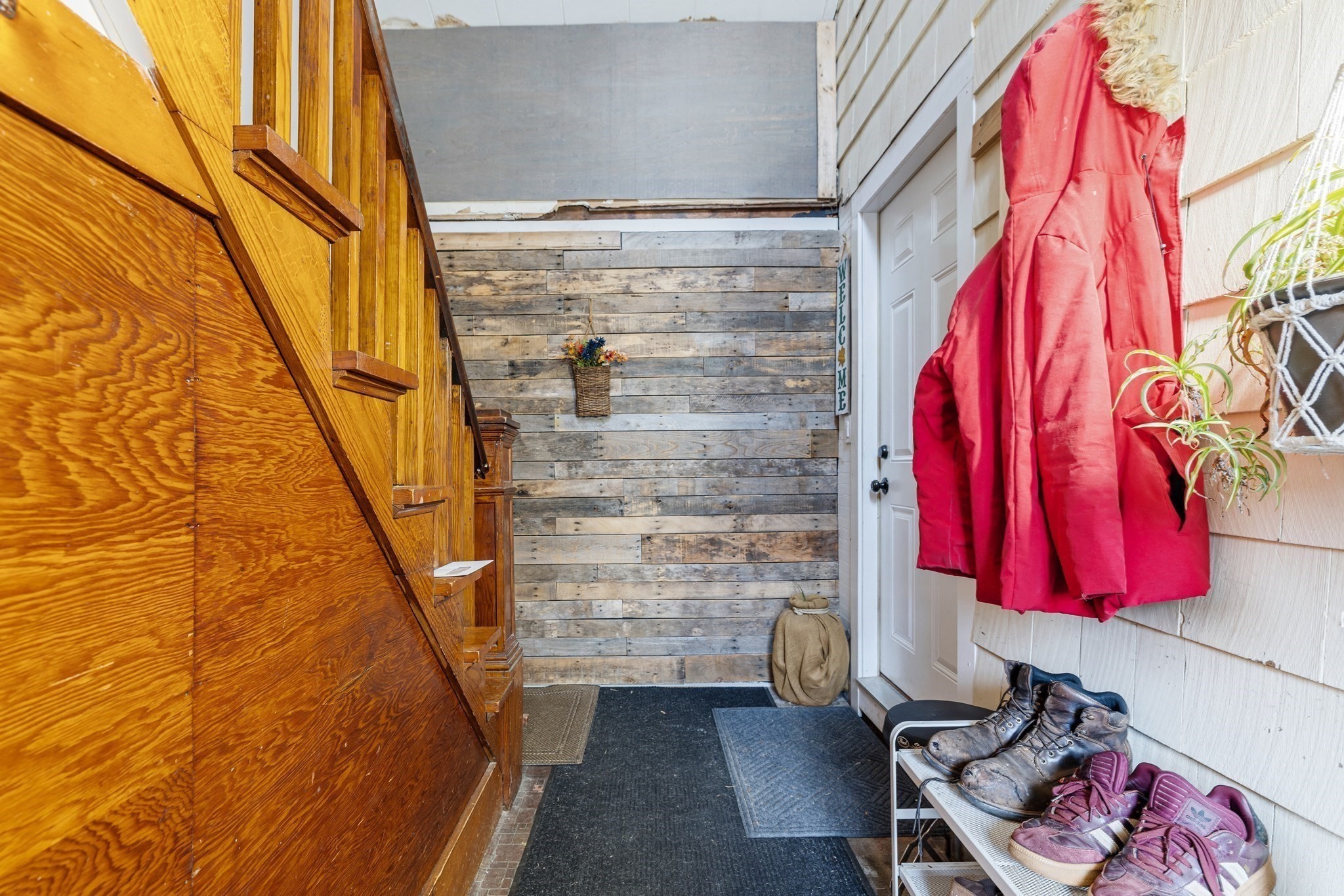 42 Everett Street Property Photo 19