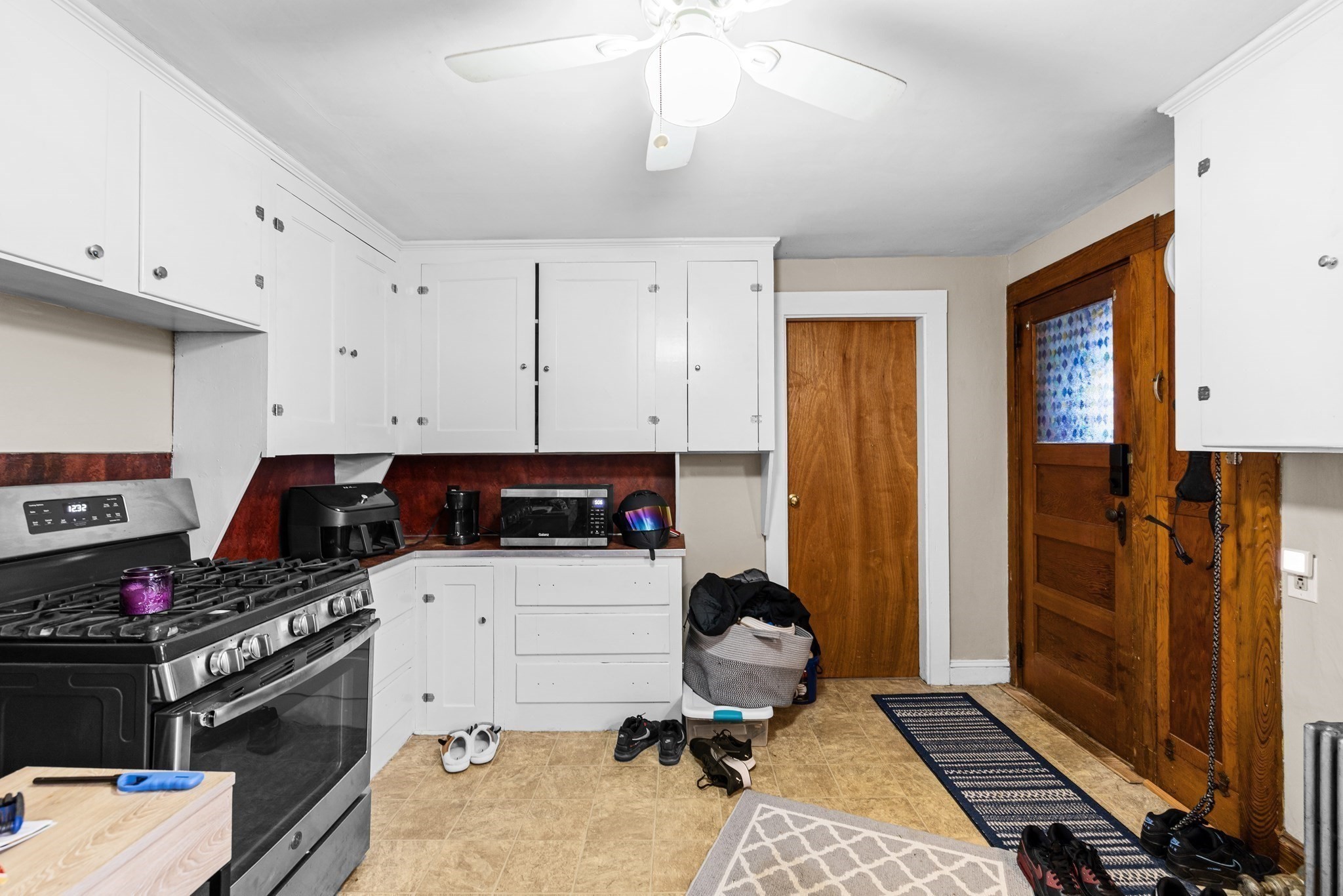 42 Everett Street Property Photo 21
