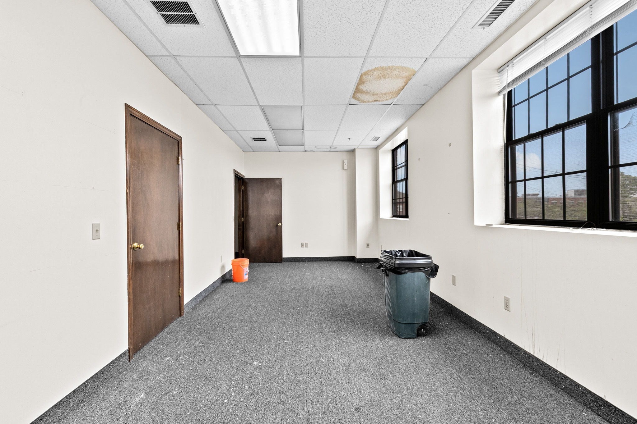 49 River St Property Photo 4