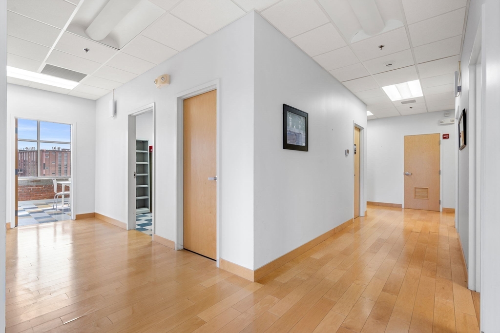 25 Marston St # 402 Property Photo 13