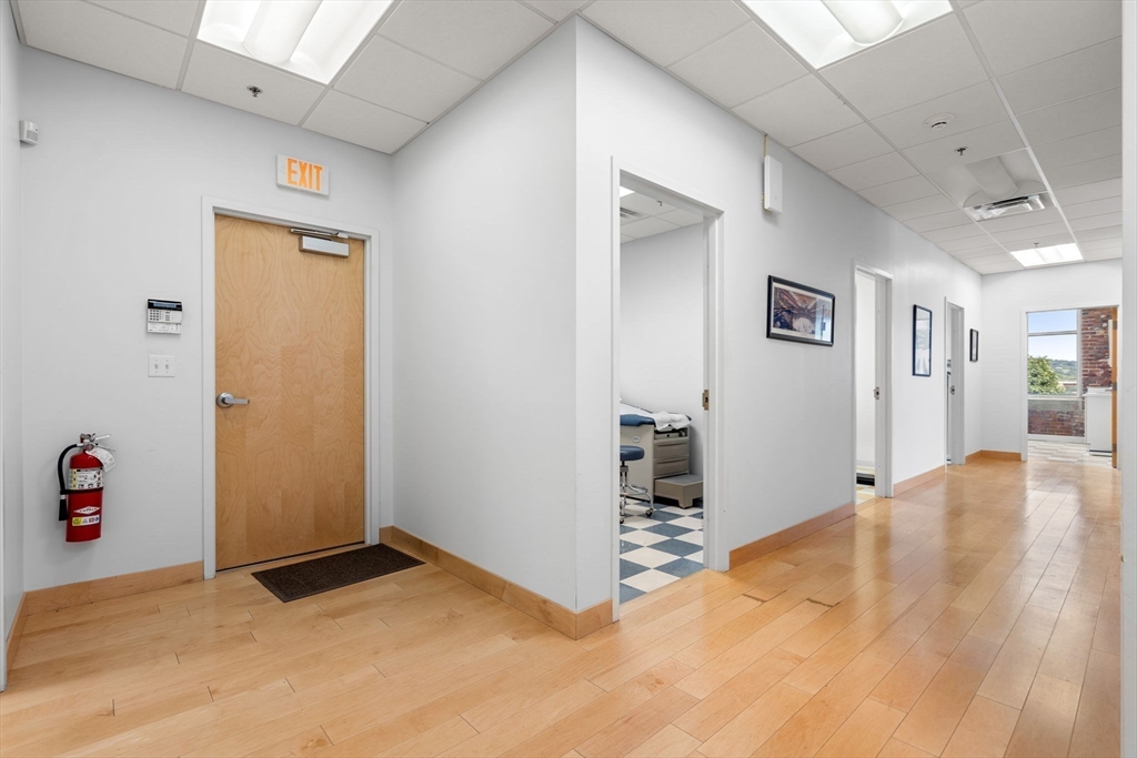 25 Marston St # 402 Property Photo 16