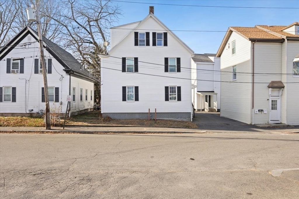46 Grove St Property Photo 1