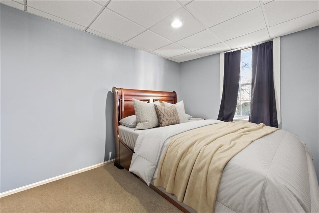 46 Grove St Property Photo 10