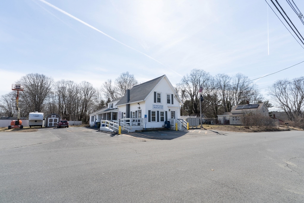 2 Monson Rd Property Photo 2