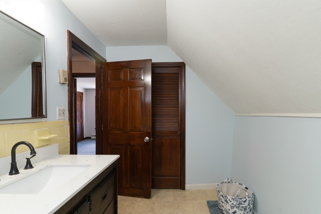 2 Monson Rd Property Photo 17