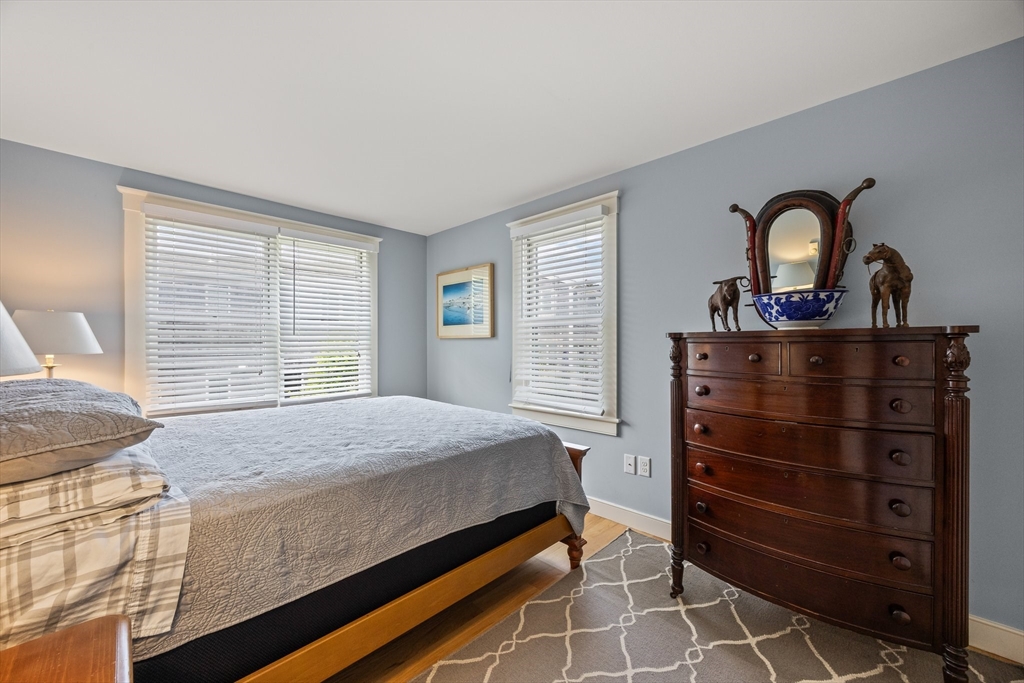 10 Seashore Park Drive Property Photo 14