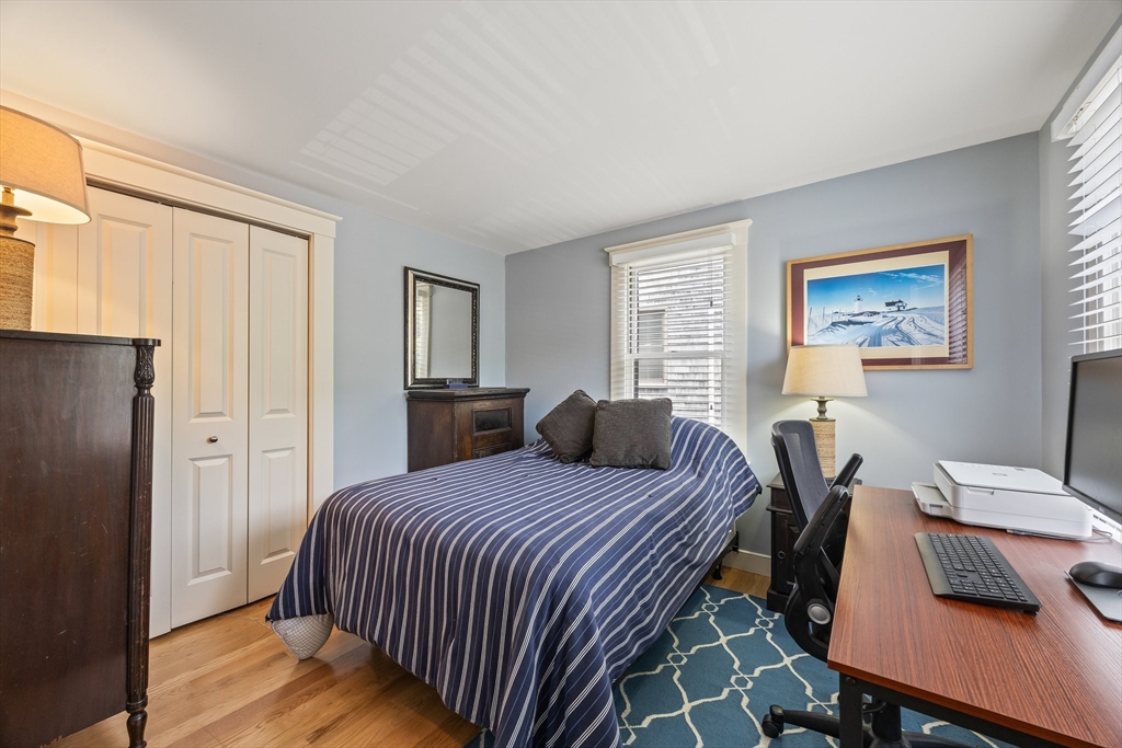 10 Seashore Park Drive Property Photo 16