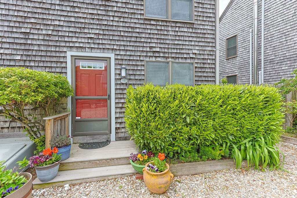 10 Seashore Park Drive Property Photo 27