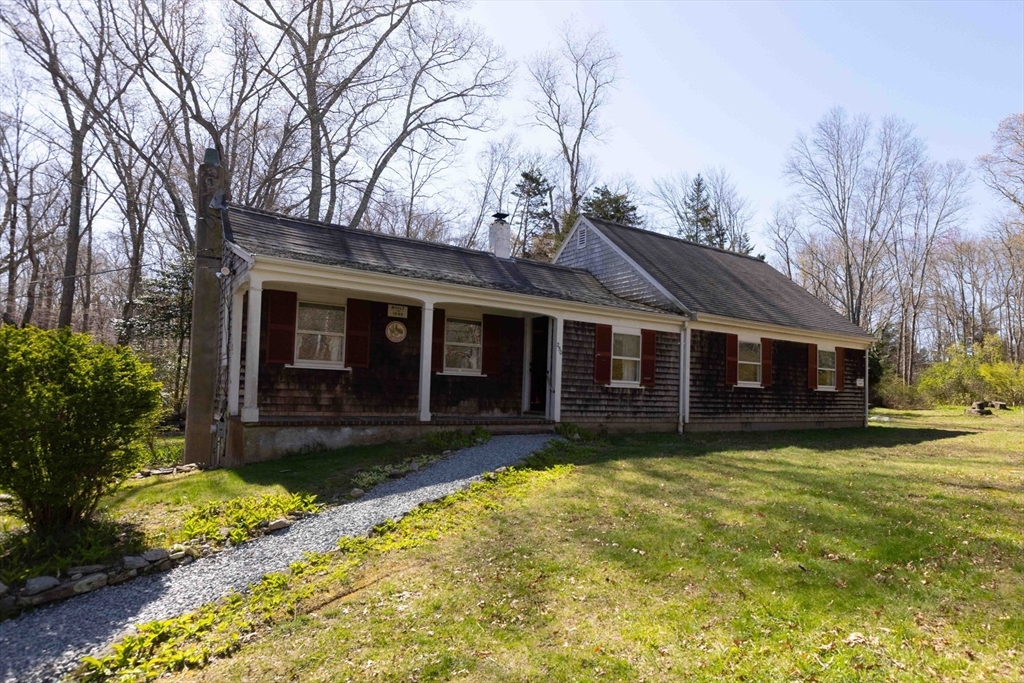250 Main Rd Property Photo 1