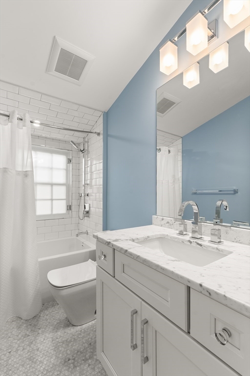 11 Hilliard # 1 Property Photo 13