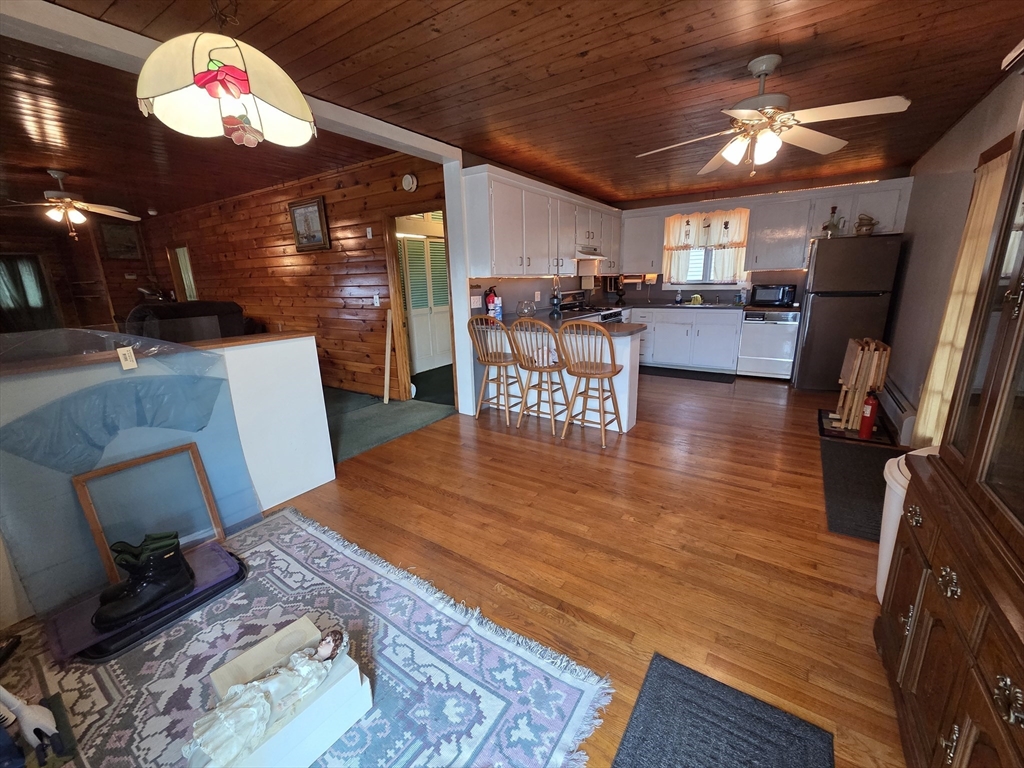 54 Slocum St Property Photo 7