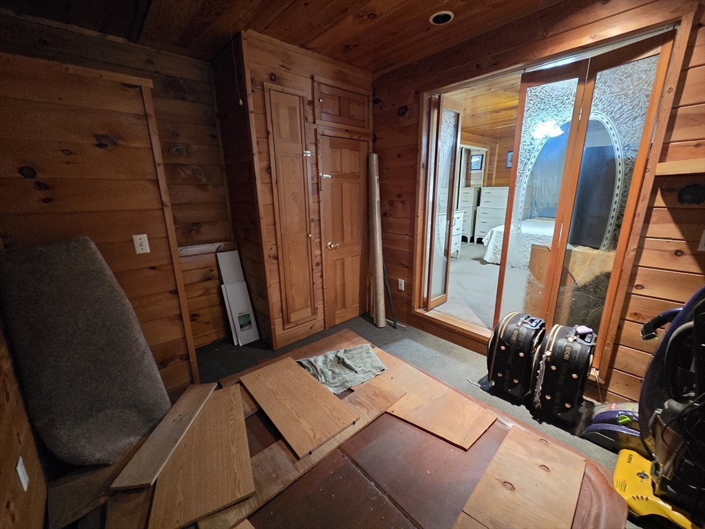 54 Slocum St Property Photo 17