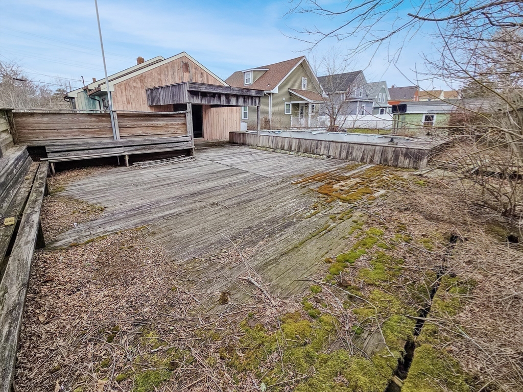 54 Slocum St Property Photo 34