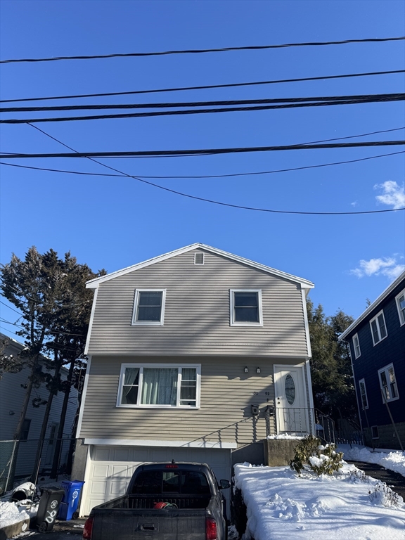 90-92 Sylvia St # 2 Property Photo 1