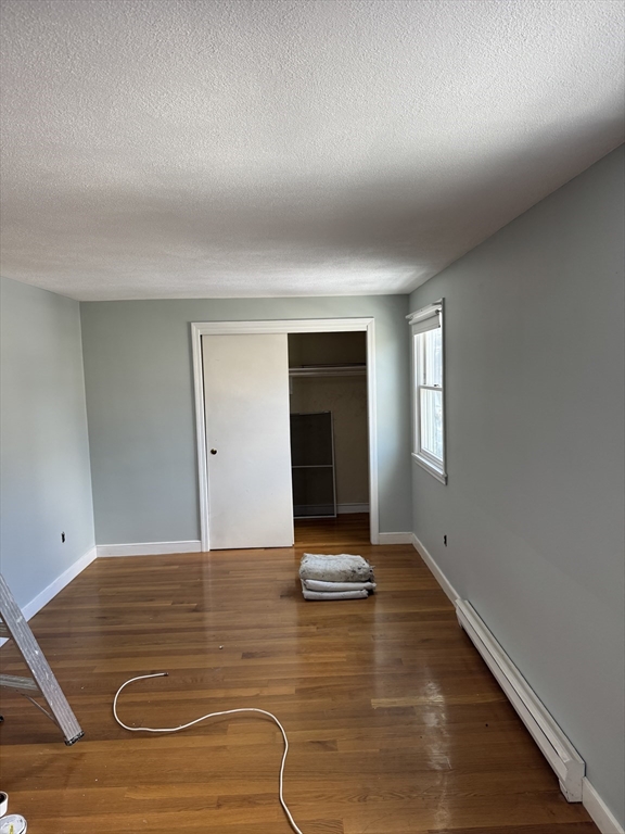 90-92 Sylvia St # 2 Property Photo 6