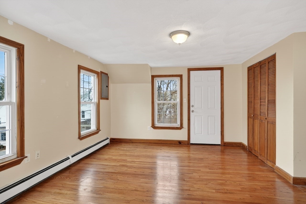 17 Mason St Property Photo 9