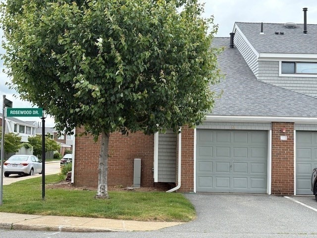 64 Laurelwood Dr # 64 Property Photo 16