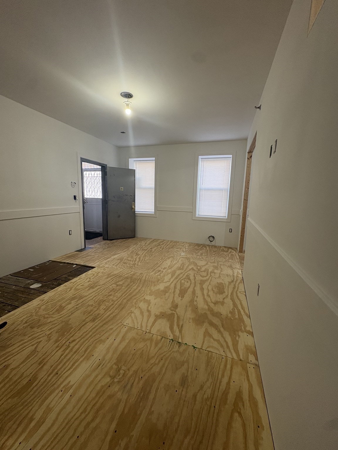 632 S East Property Photo 7