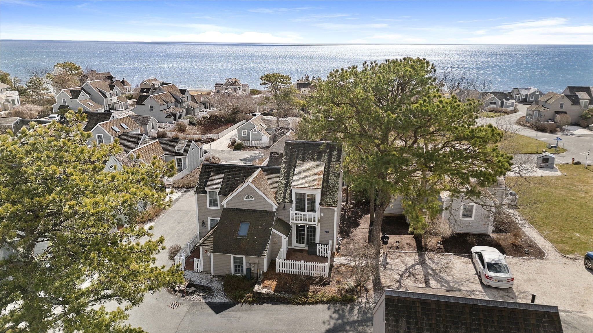 4 Hyannis Point Rd # 4 Property Photo 4