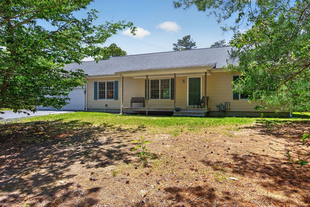 98 Leland Rd Property Photo 1
