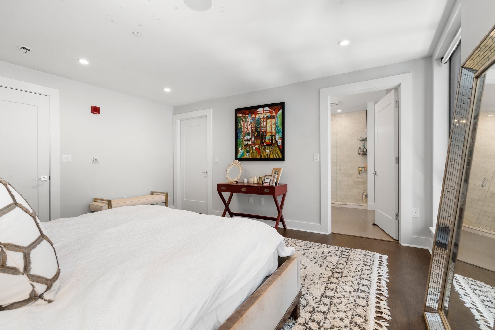 14 W Broadway # 601 Property Photo 11
