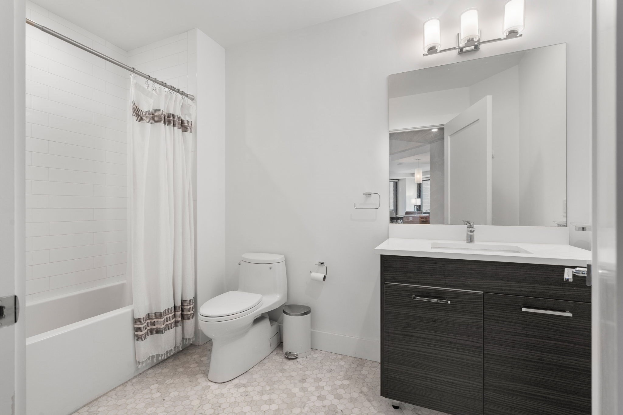 14 W Broadway # 601 Property Photo 15