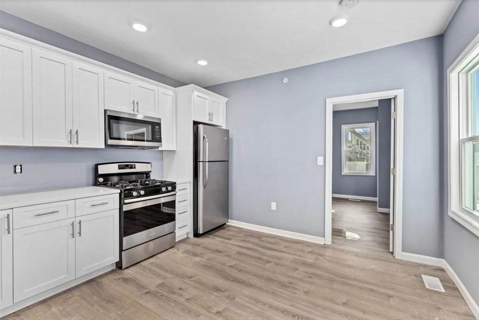 167 Lexington # 1 Property Photo 3