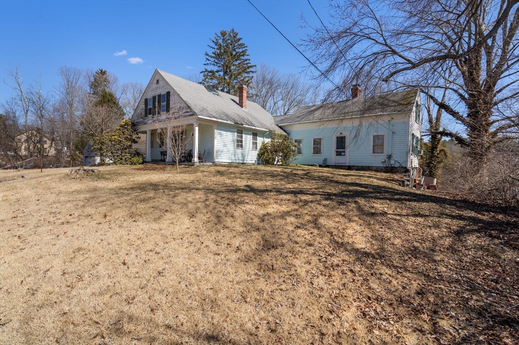 17 N Main St Property Photo 2