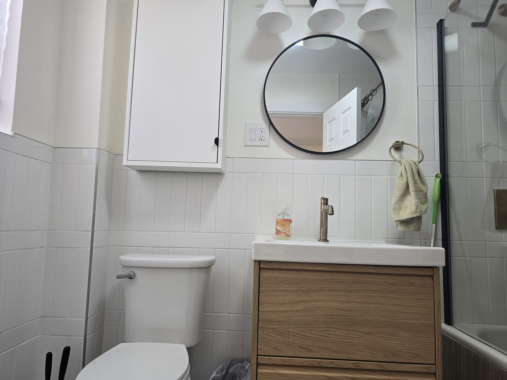 466 Commonweatlh # 807 Property Photo 14