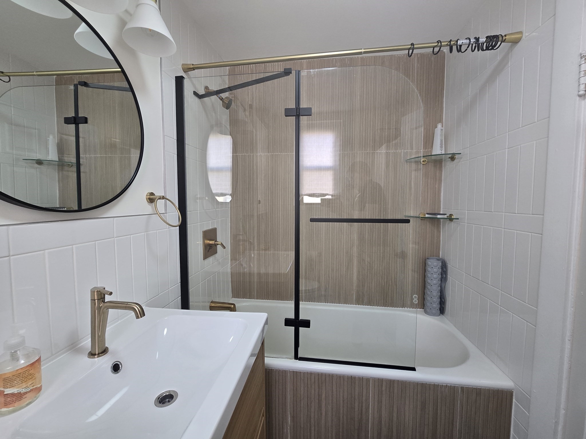 466 Commonweatlh # 807 Property Photo 15
