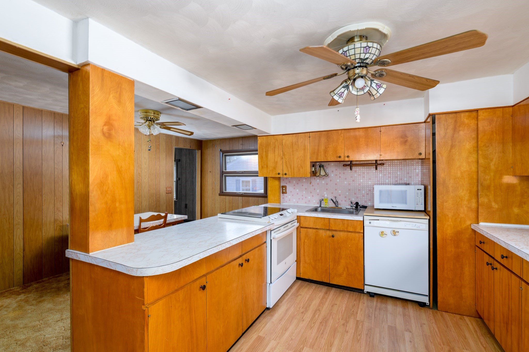 1138 Wachusett St Property Photo 4